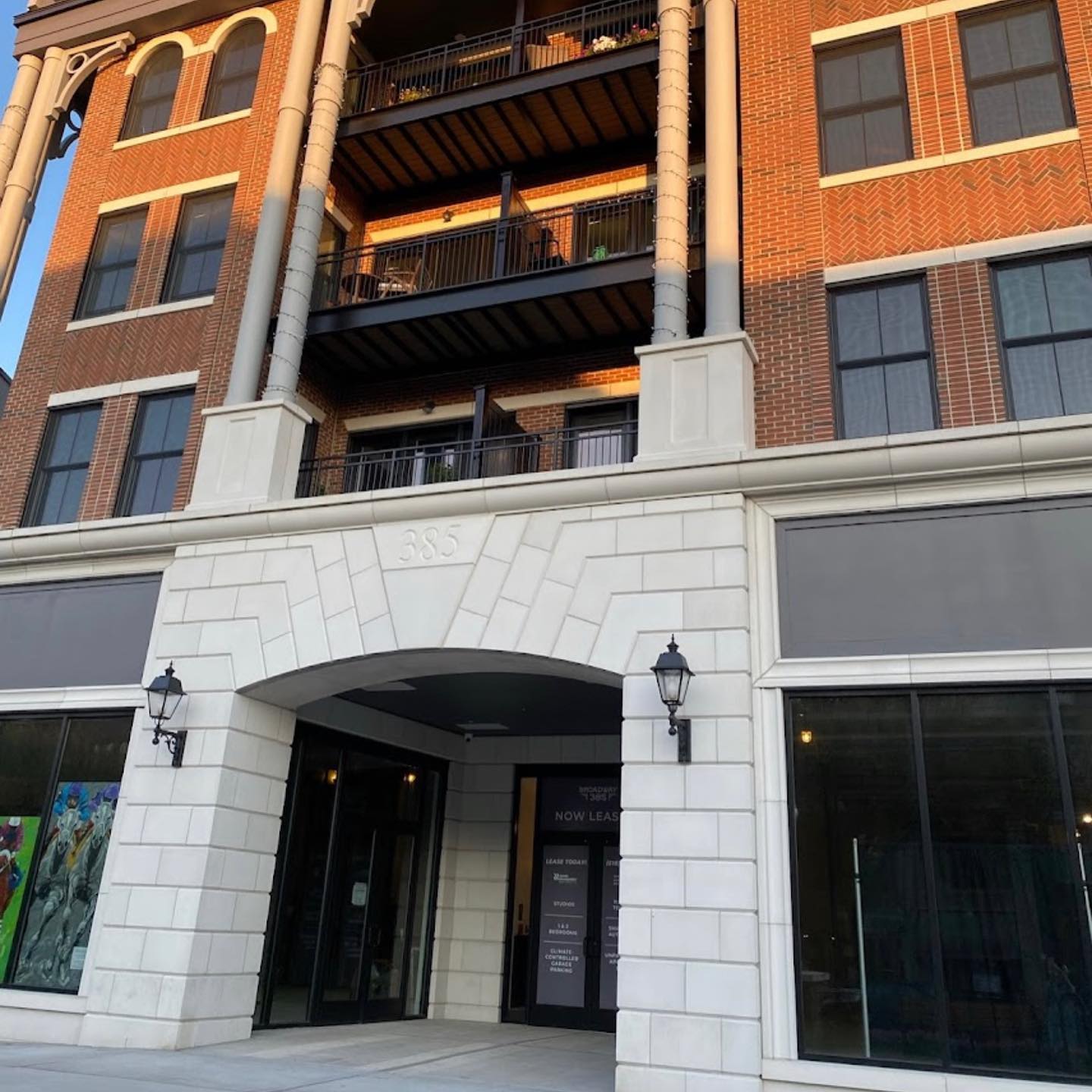 Mark Thomas Men's Apparel exterior, Broadway, Saratoga Springs NY